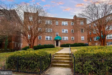 1627 Massachusetts Ave SE #302, Washington, DC 20003