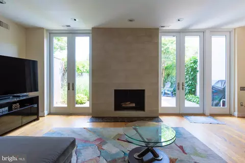 Other - 524 6th St SE, Washington, DC 20003 photo 1 of 15