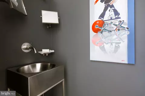 Bath - 524 6th St SE, Washington, DC 20003 photo 1 of 4