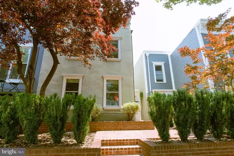 524 6th St SE, Washington, DC 20003