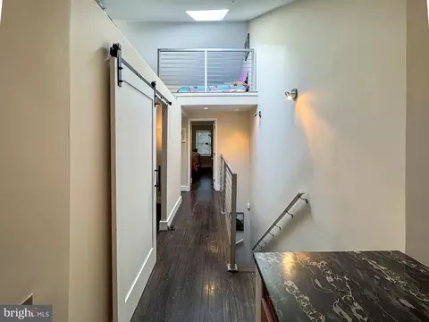 Entry Way - 524 6th St SE, Washington, DC 20003 photo 6 of 6