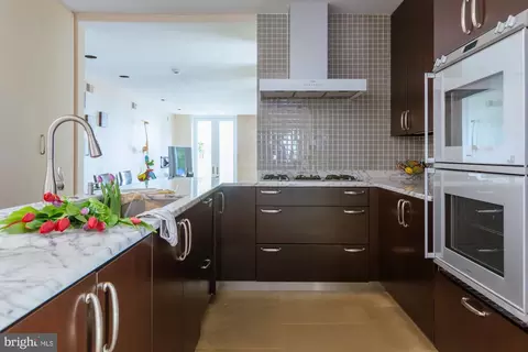 Kitchen - 524 6th St SE, Washington, DC 20003 photo 2 of 4