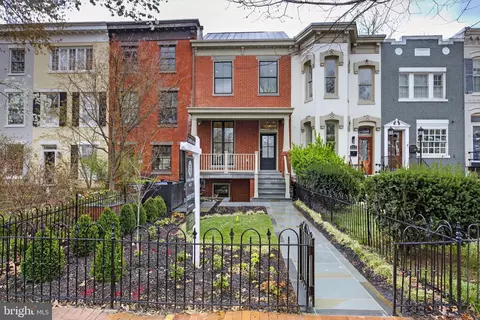 629 S Carolina Ave SE, Washington, DC 20003