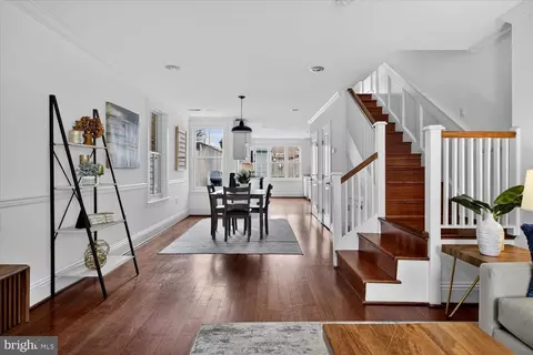 916 G St SE, Washington, DC 20003 photo 7