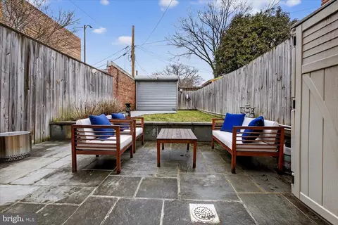 916 G St SE, Washington, DC 20003 photo 17