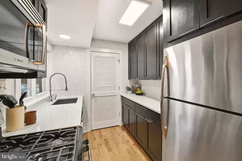 Kitchen - 626 Independence Ave SE #103, Washington, DC 20003 photo 2 of 5