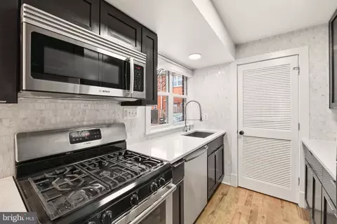 Kitchen - 626 Independence Ave SE #103, Washington, DC 20003 photo 3 of 5