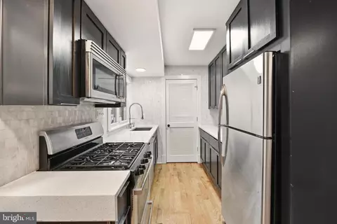 Kitchen - 626 Independence Ave SE #103, Washington, DC 20003 photo 1 of 5