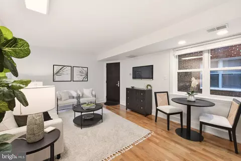 Living - 626 Independence Ave SE #103, Washington, DC 20003 photo 2 of 6