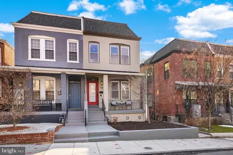 Exterior - 758 Gresham Pl NW, Washington, DC 20001 photo 2 of 9