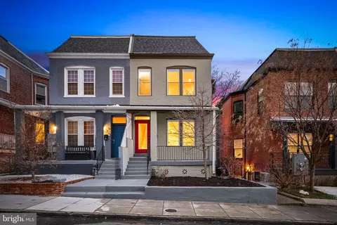 758 Gresham Pl NW, Washington, DC 20001