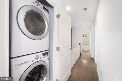 Entry Way - 758 Gresham Pl NW, Washington, DC 20001 photo 3 of 4