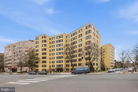 5410 Connecticut Ave NW #811, Washington, DC 20015