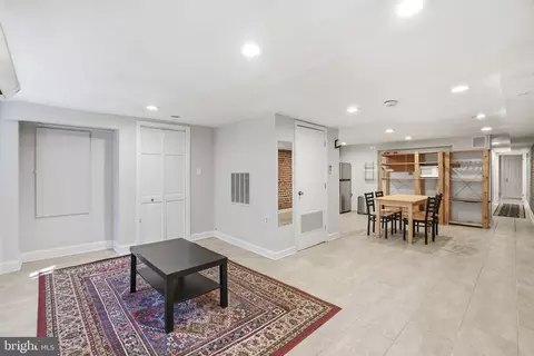 3159 18th St NW, Washington, DC 20010 photo 48