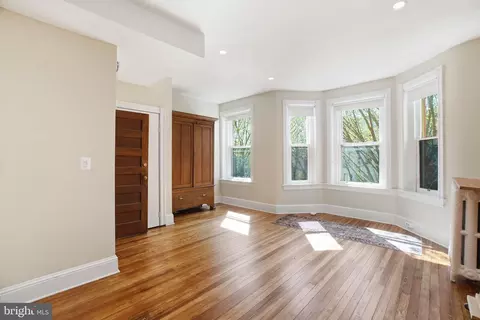 3159 18th St NW, Washington, DC 20010 photo 28