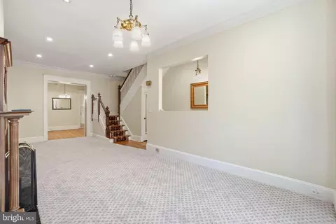 3159 18th St NW, Washington, DC 20010 photo 9