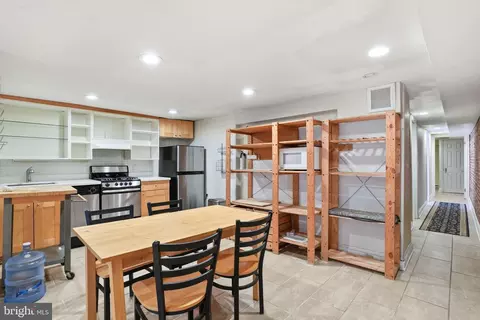 3159 18th St NW, Washington, DC 20010 photo 51