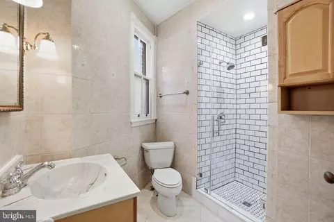 3159 18th St NW, Washington, DC 20010 photo 34