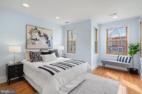 Bedroom - 527 14th St NE, Washington, DC 20002 photo 1 of 11