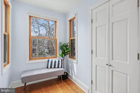 Entry Way - 527 14th St NE, Washington, DC 20002 photo 2 of 2