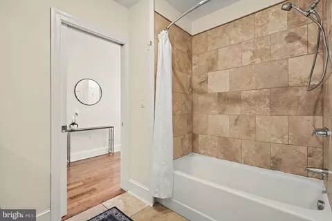 Bath - 527 14th St NE, Washington, DC 20002 photo 4 of 4