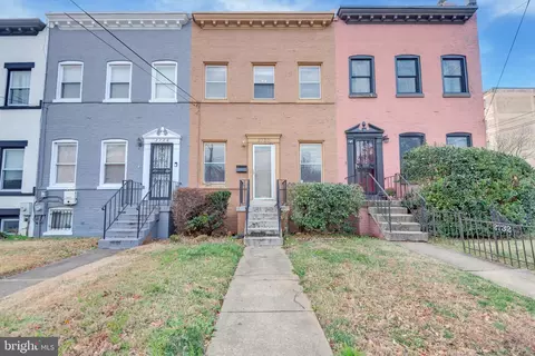 2730 10th St NE, Washington, DC 20018