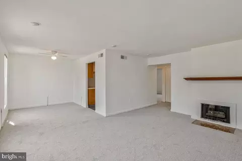 Living - 2139 Young St SE #101, Washington, DC 20020 photo 1 of 4