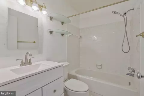 Bath - 2139 Young St SE #101, Washington, DC 20020 photo 1 of 1