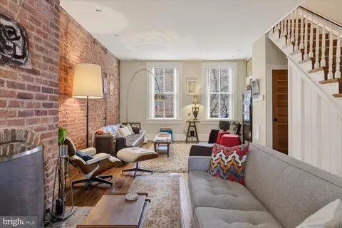 Living - 116 11th St NE, Washington, DC 20002 photo 1 of 4