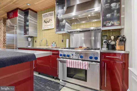 Kitchen - 116 11th St NE, Washington, DC 20002 photo 5 of 6