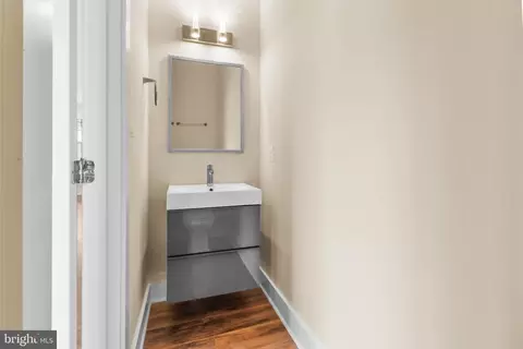 Entry Way - 2405 Naylor Rd SE, Washington, DC 20020 photo 5 of 6