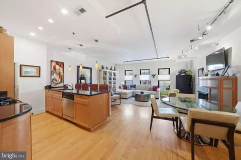 2328 Champlain St NW #101, Washington, DC 20009