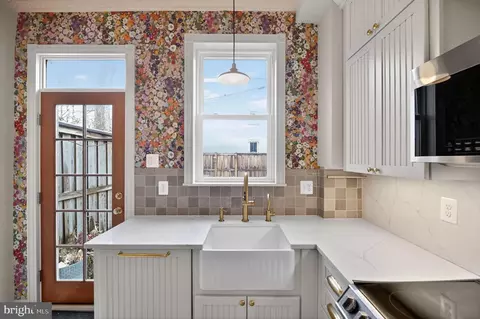 1220 NE Constitution Ave NE, Washington, DC 20002 photo 18