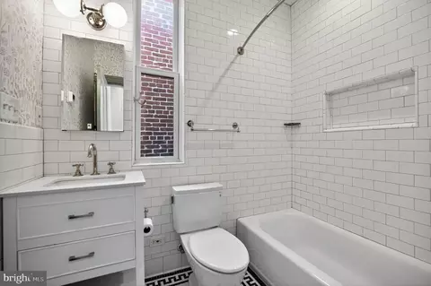 1220 NE Constitution Ave NE, Washington, DC 20002 photo 34