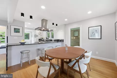 Dining - 2829 29th Pl NW, Washington, DC 20008 photo 2 of 3