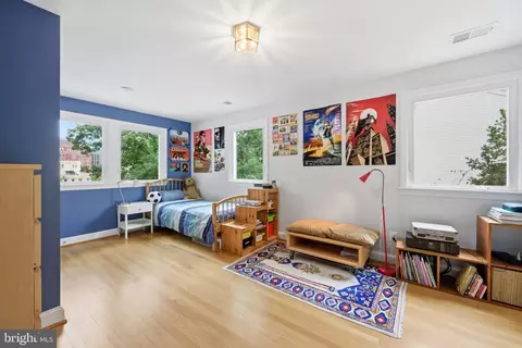 Bedroom - 2829 29th Pl NW, Washington, DC 20008 photo 4 of 7