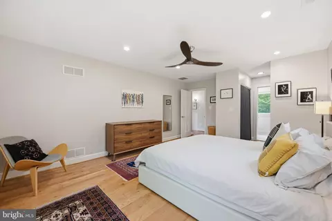 Bedroom - 2829 29th Pl NW, Washington, DC 20008 photo 3 of 7