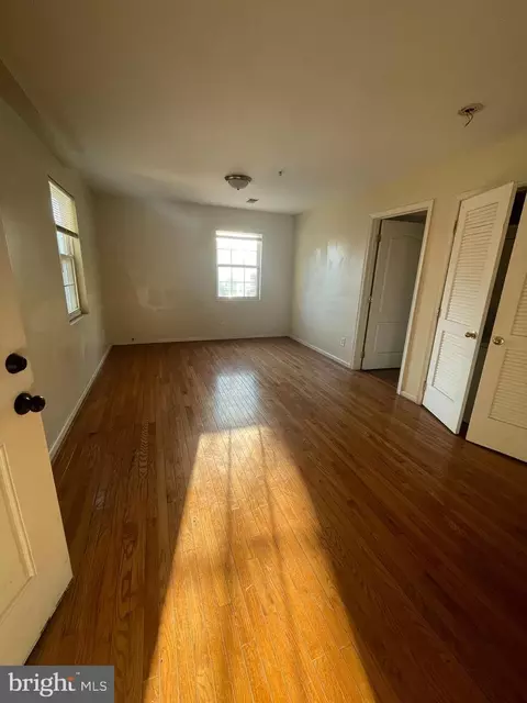 612 Eastern Ave NE #103, Washington, DC 20019