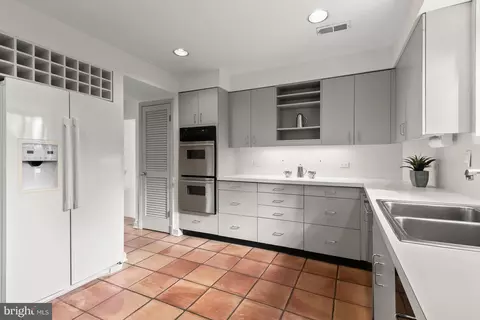 Kitchen - 2400 44th St NW, Washington, DC 20007 photo 4 of 4