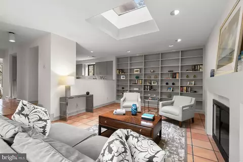 Living - 2400 44th St NW, Washington, DC 20007 photo 5 of 6