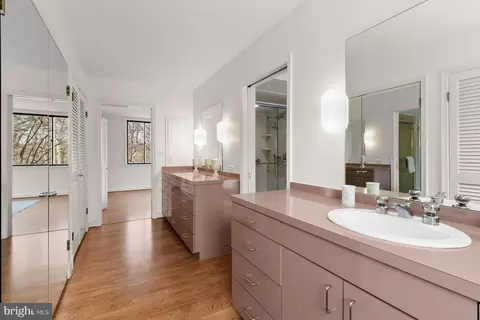 Bath - 2400 44th St NW, Washington, DC 20007 photo 3 of 9