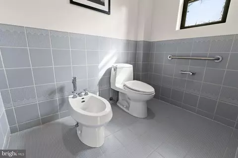 Bath - 2400 44th St NW, Washington, DC 20007 photo 5 of 9