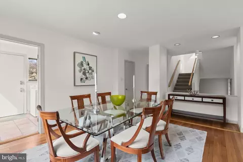 Dining - 2400 44th St NW, Washington, DC 20007 photo 2 of 4