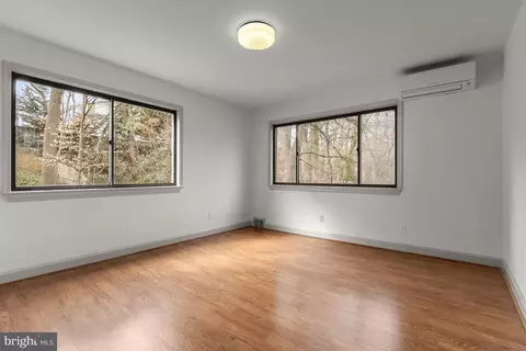 Bedroom - 2400 44th St NW, Washington, DC 20007 photo 3 of 6