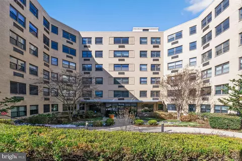 1801 Clydesdale Pl NW #720, Washington, DC 20009