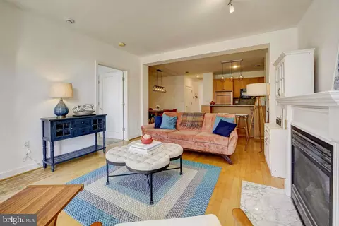 4025 Connecticut Ave NW #405, Washington, DC 20008