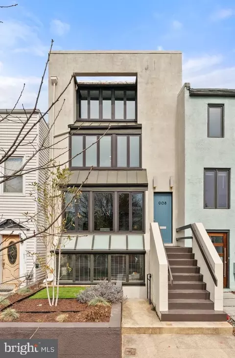 908 Independence Ave SE, Washington, DC 20003