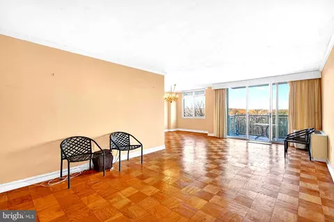 3001 Veazey Ter NW #1032, Washington, DC 20008