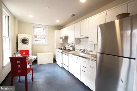 115 6th St SE, Washington, DC 20003 photo 7