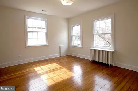 115 6th St SE, Washington, DC 20003 photo 19